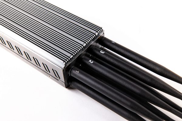 8 Bands Handheld GPS WIFI 5G Cell phone Jammer radius up to 20 meters,8000mAh (8W) - Image 5